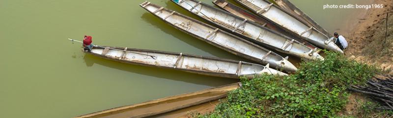 Laos póttank csónak