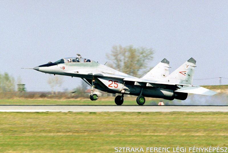 Mikojan-Gurjevics-MiG-29-25