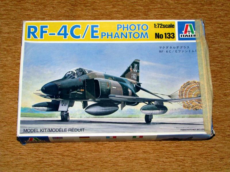Italeri 1_72 RF-4C_E Photo Phantom Két plexi alkatrész és egy hátsó szárny hiányzik 1.900.-