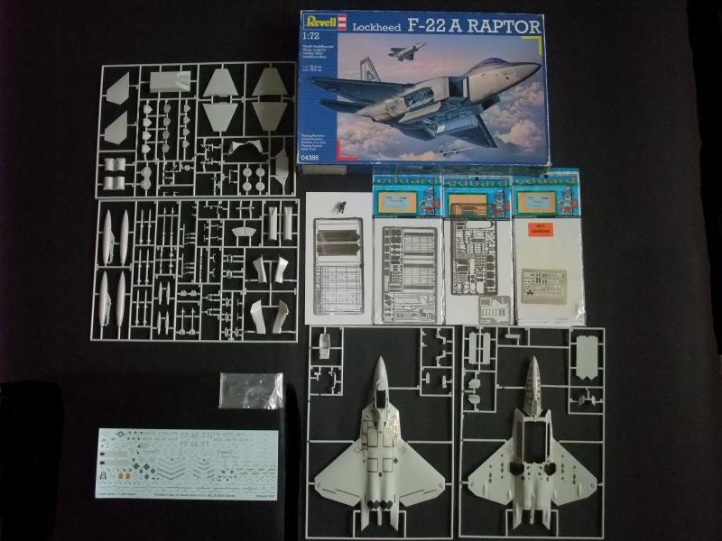 1/72 Revell F-22A Raptor + EDU rézmaratásokkal az egyik rézmaratás készlet a gépre igényesen fel lett rakva + 1db pilóta hozzá

7500.-