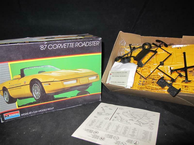Monogram 87 corvette roadster (4000)