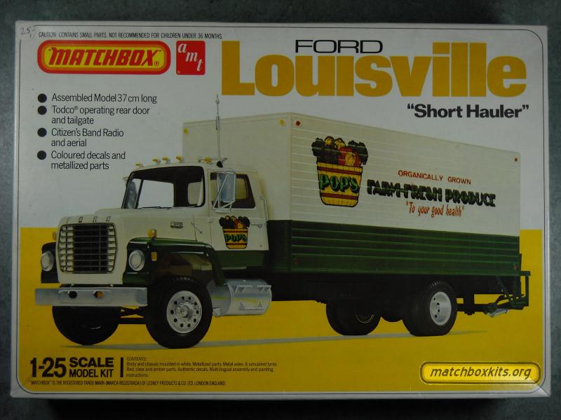 AMT Ford Louisville Short Hauler dobozos