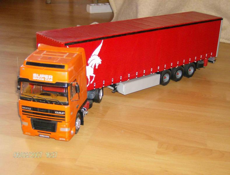 DAF-1