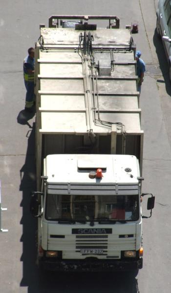 scania_105_1