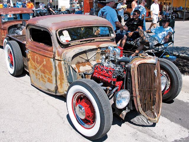 0703sr_34_z+homebuilt_hot_rods+pickup