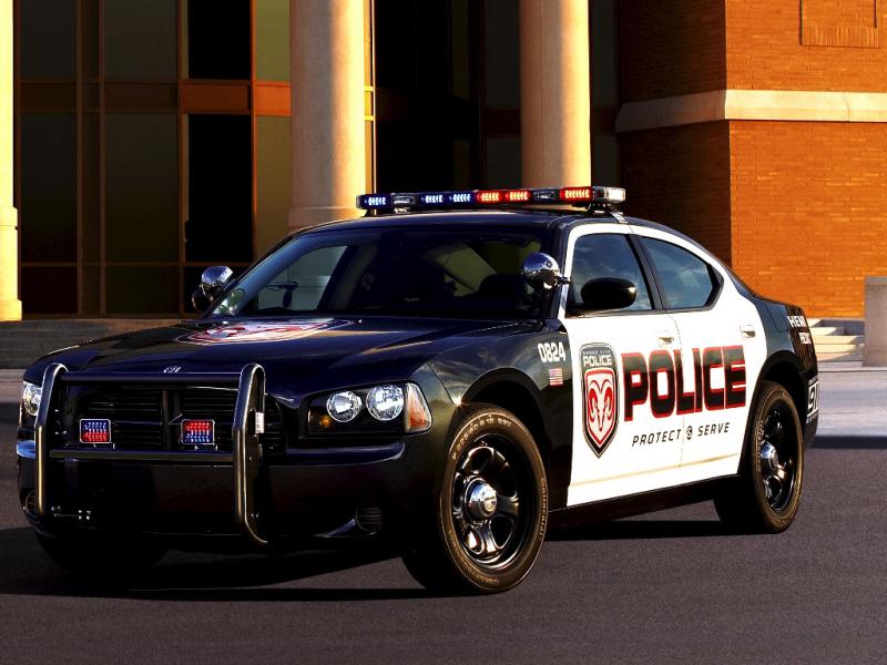 1085_en_p_1024police_dodge_charger
