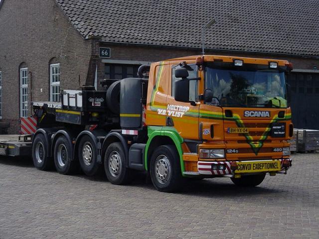 Scania-124-G-vdVlist-vUrk-220504-4