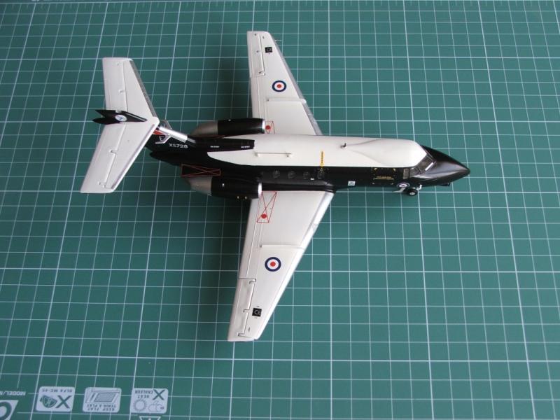 Airfix H.S. Domine_02