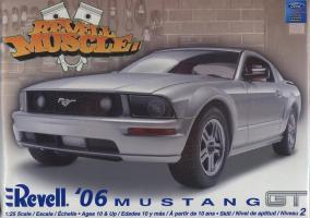 Dobozbontás - 2006 Mustang GT
(Stefan)