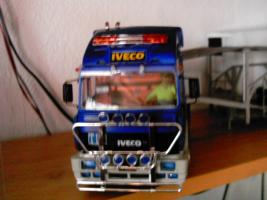 Kék Iveco 1

 a harmadik nagyvas ivecco turbostar limited kiadás  sok sok kiegészitövel ahogyan nekem tetszik!! :-)