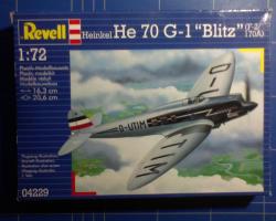 1-72  Revell - Heinkel He-70 G-1
(Lajos)