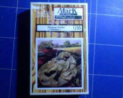 1-35 Oliver Mark - Sleeping Soldier
(Lajos)