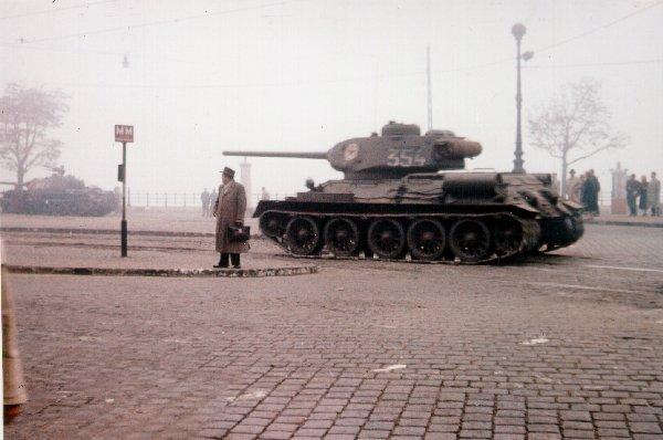 magyar T-34/85 Budapest 1956