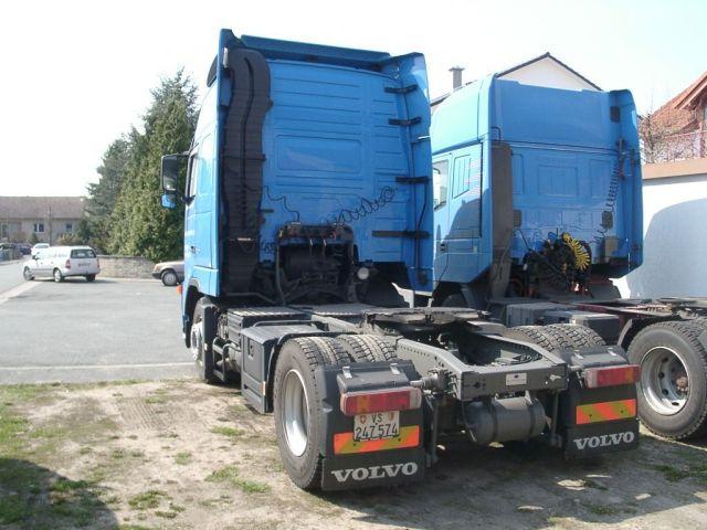 Volvo-FH12-420-Kuonen-Wilhelm-140406-03