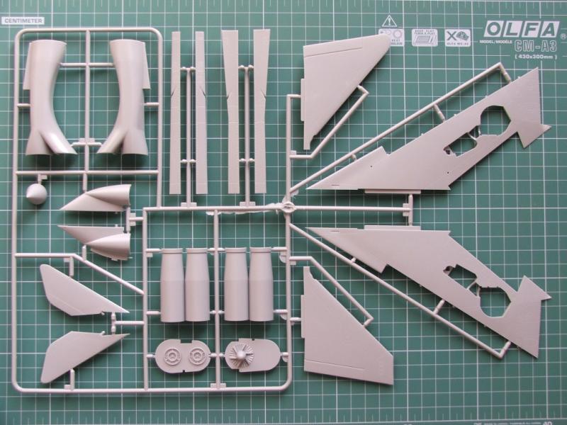 Airfix E.E. Lightning F-2A&F-6_08