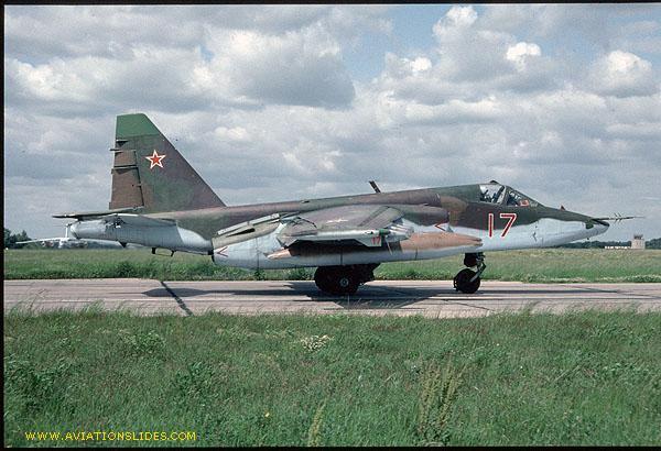 17 Su-25K 17 RED Demmin