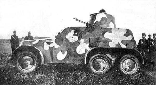 Tatra vz 30

az eredeti csehszlovák jármű már magyar festéssel