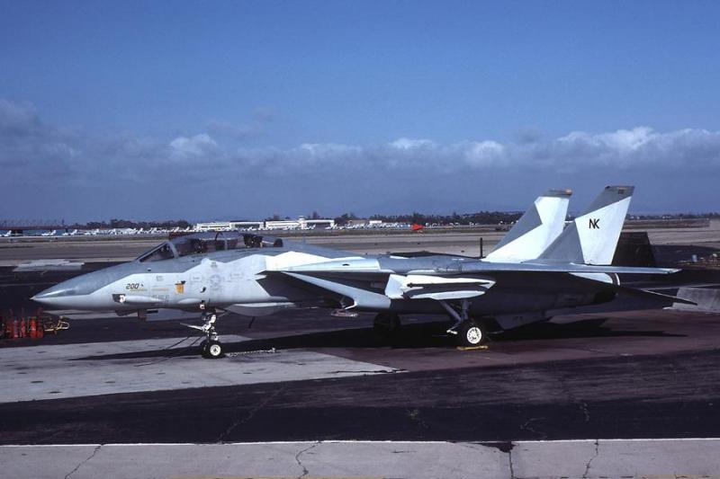 200 nk 158985 F.14A NK-200 VF-2  1977 7