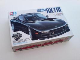 1/24 Tamiya Mazda RX-7 R1
(Raybrig_89)