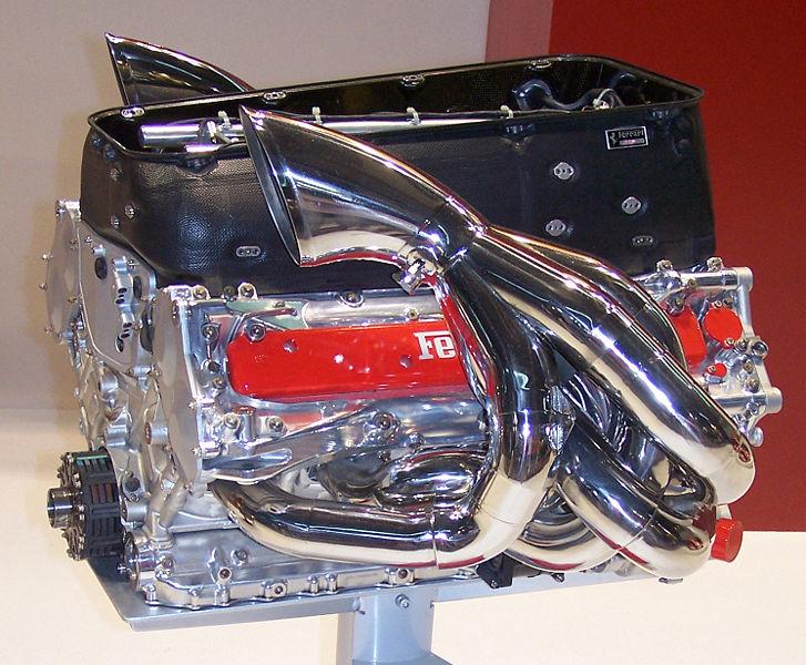 727px-Ferrari_054_V10_engine