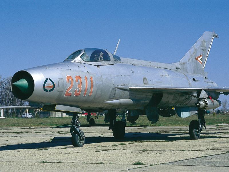 HuAF MiG-21-F-13(2)