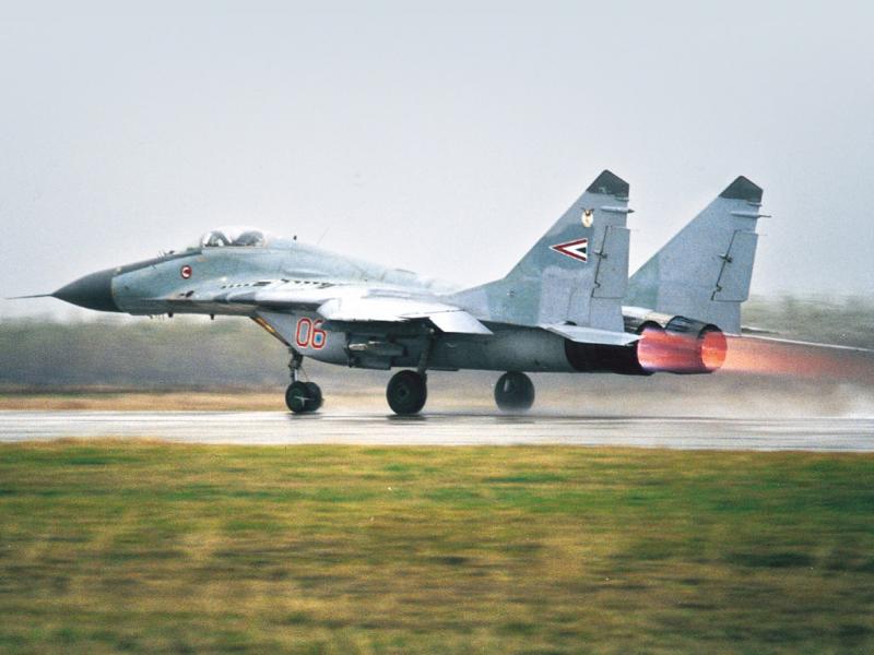 HuAF MiG-29B(6)