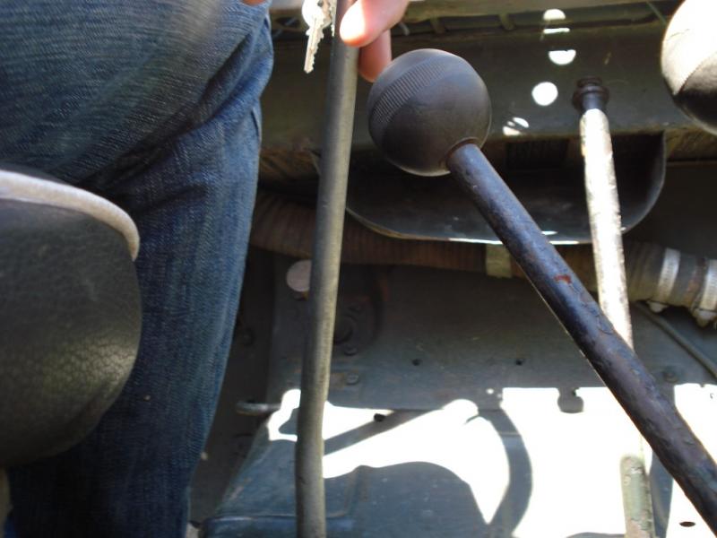 06-botok meg valami lyuk