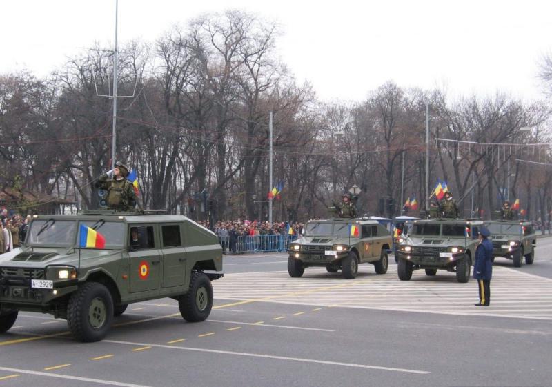 URO VAMTAC_jeep_Romanian_army_003