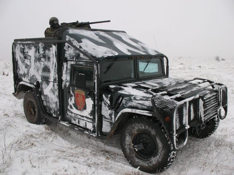 HUMVEE szerb átalakítás