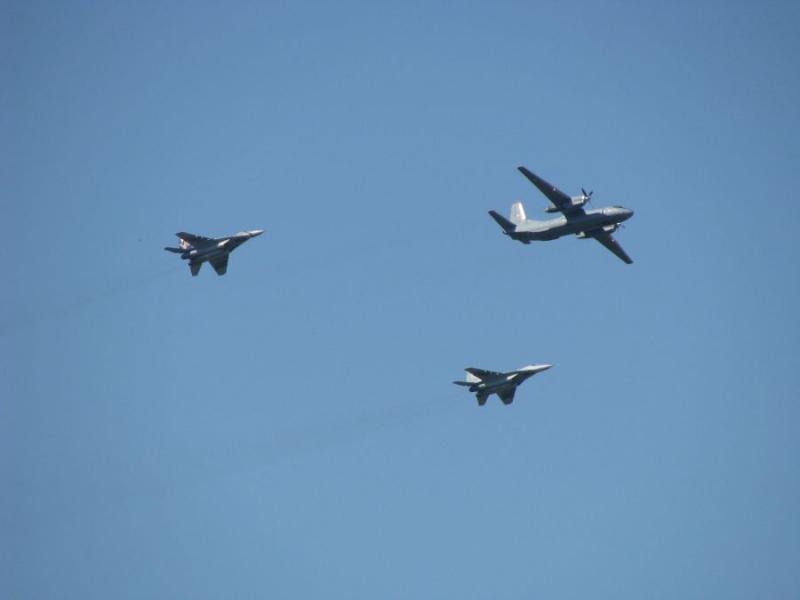 AN-26 & MiG-29