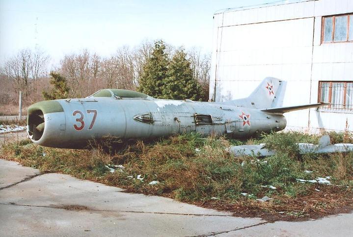 MiG-19PM-37 951202Taszár