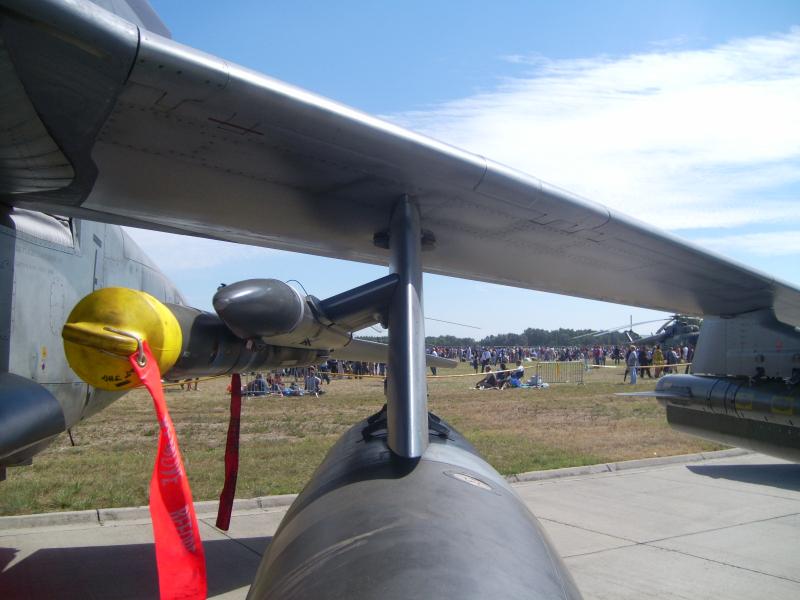 Tornado ECR(42)