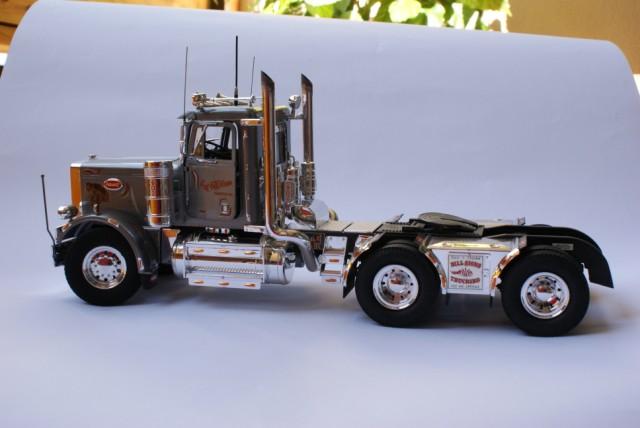 Peterbilt 359 Bill Signs Trucking