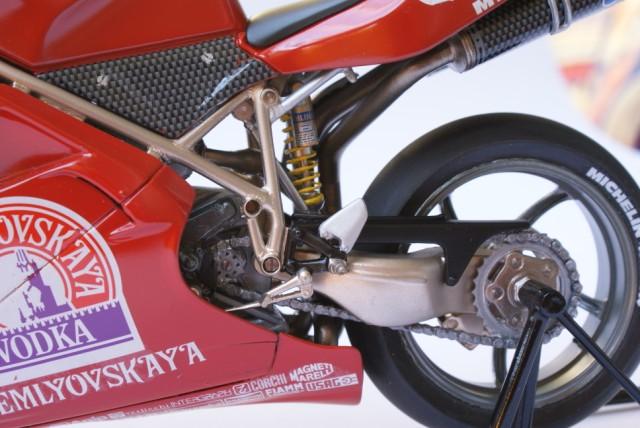 1:9 Revell Ducati      vodka reklámmal