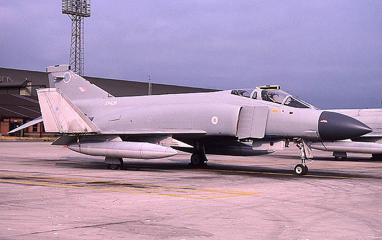 Phantom FGR2 XV426 228 1996

Gyanús kinézet.