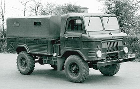 GAZ-62 késői változat

Ez a GAZ-62 késői változata, ez még vászontetős.