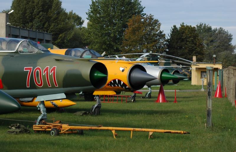 MiG-ek 1