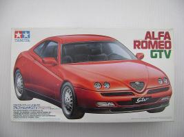 1/24 Alfa Romeo GTV Tamiya
(Raybrig_89)