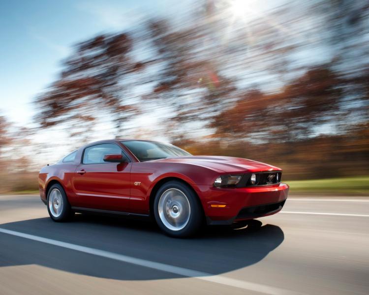 ford-mustang-2010-22