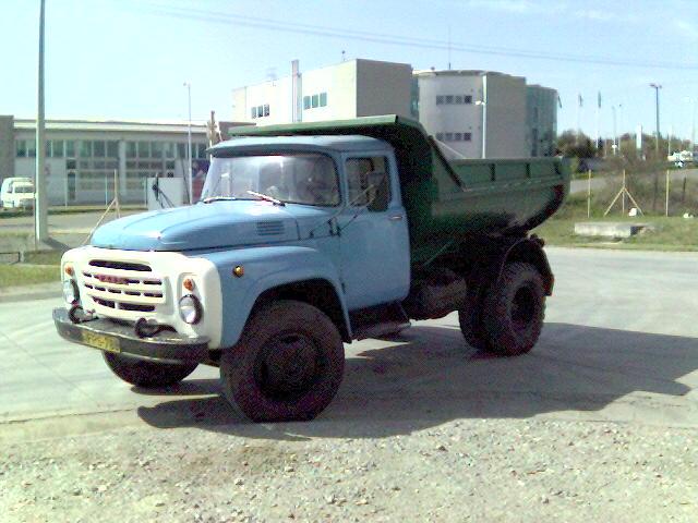 ZIL130