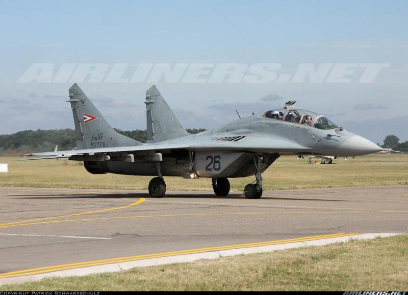 mig29_26

Dongó jelvénnyel