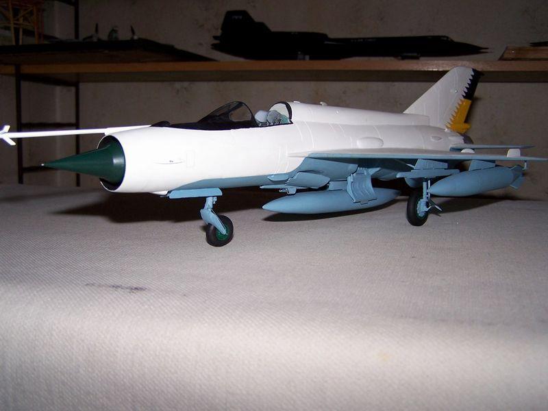 Revell Mig-21MF 042