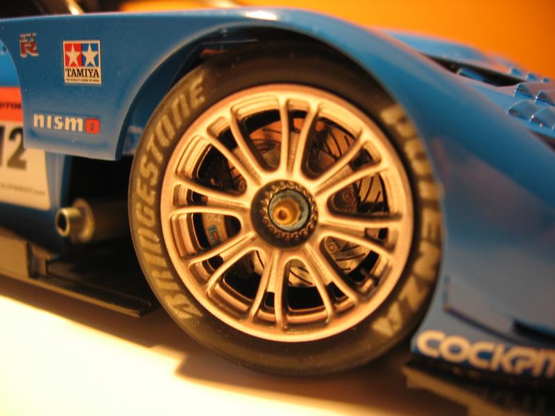 Calsonic Impul GT-R 003