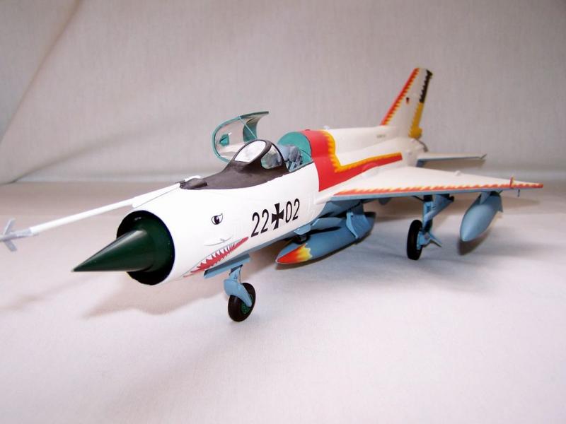 Revell Mig-21MF 058