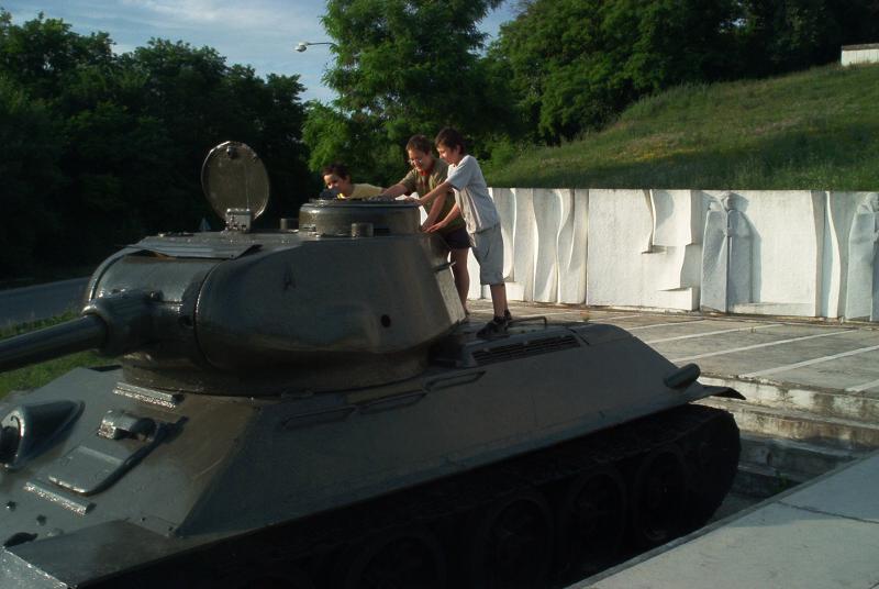 T-34 Kéménd