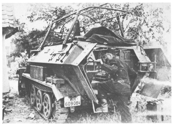 25104