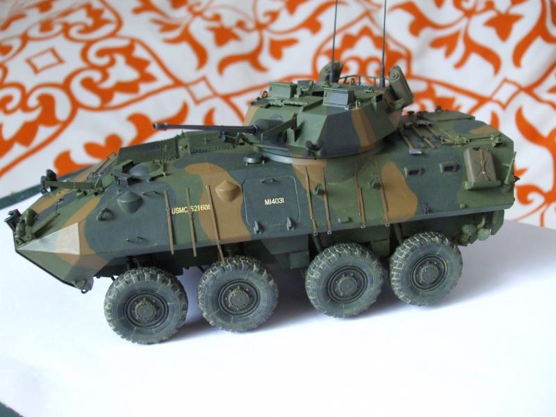 LAV25 001