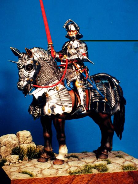 Gothic_Knight_90mm.alt