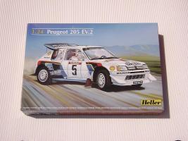 1/24 Heller Peugeot 205 EVO II
(Raybrig_89)
