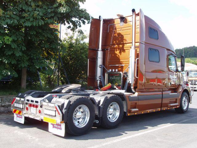 Volvo-VN-LRN-Holz-010806-04